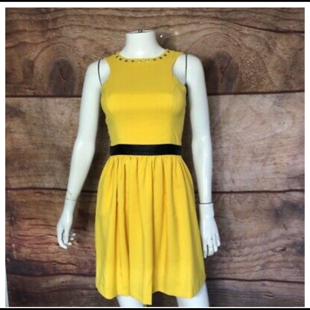 Kensie Yellow Sleeveless dress